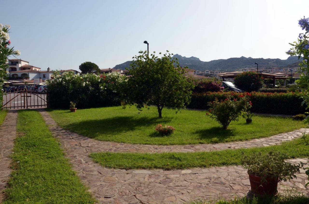 Casa Smeralda Cannigione Luaran gambar