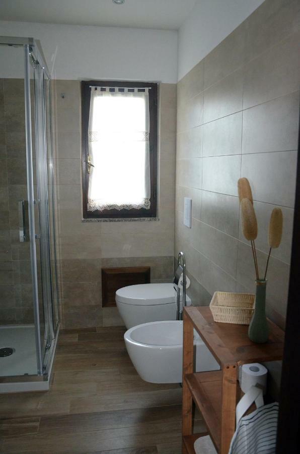 Casa Smeralda Cannigione Luaran gambar
