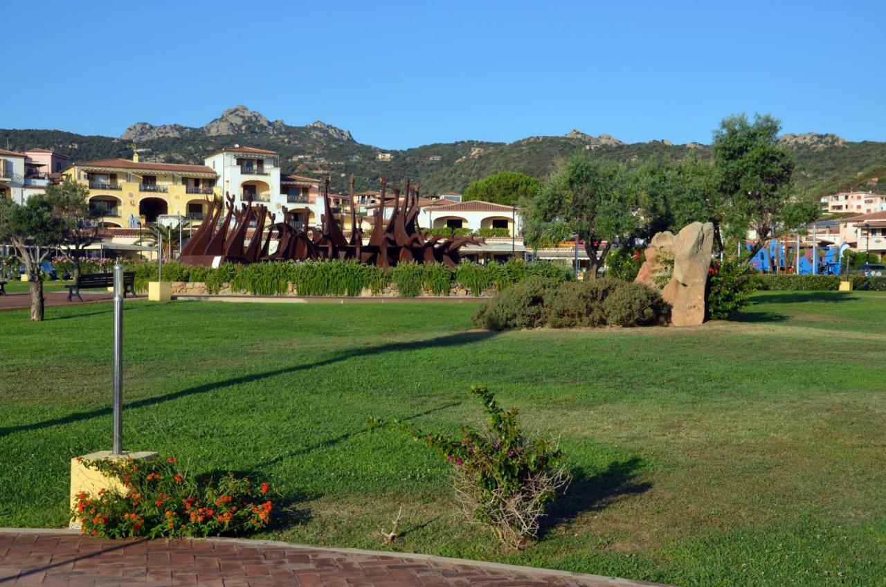 Casa Smeralda Cannigione Luaran gambar